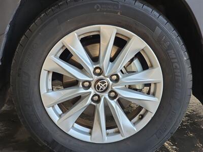 2022 Toyota Corolla Cross LE   - Photo 27 - Lennox, CA 90304