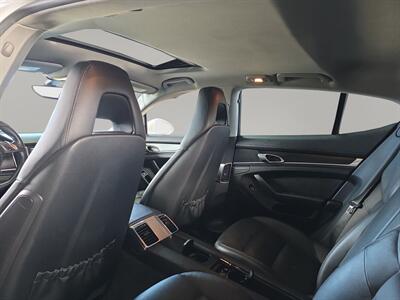 2014 Porsche Panamera 2   - Photo 13 - Lennox, CA 90304