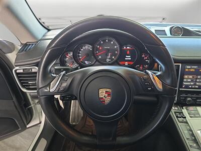 2014 Porsche Panamera 2   - Photo 12 - Lennox, CA 90304