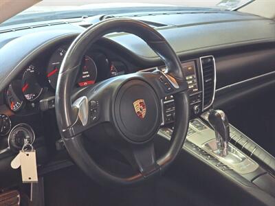 2014 Porsche Panamera 2   - Photo 11 - Lennox, CA 90304