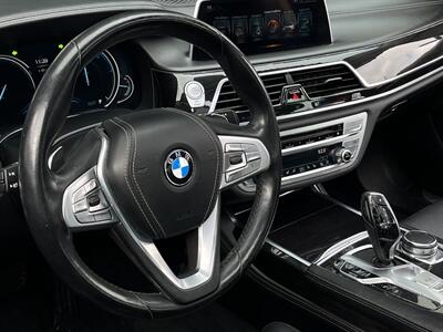 2016 BMW 750i   - Photo 18 - Lennox, CA 90304