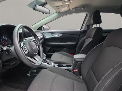 2024 Kia Forte LX   - Photo 9 - Lennox, CA 90304