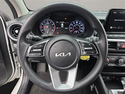 2024 Kia Forte LX   - Photo 10 - Lennox, CA 90304