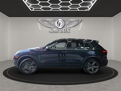 2016 Porsche Cayenne S   - Photo 4 - Lennox, CA 90304