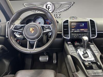 2016 Porsche Cayenne S   - Photo 13 - Lennox, CA 90304
