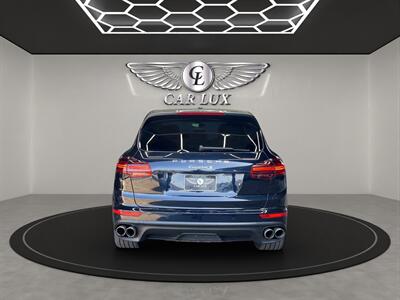 2016 Porsche Cayenne S   - Photo 6 - Lennox, CA 90304