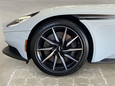 2019 Aston Martin DB11   - Photo 14 - Lennox, CA 90304