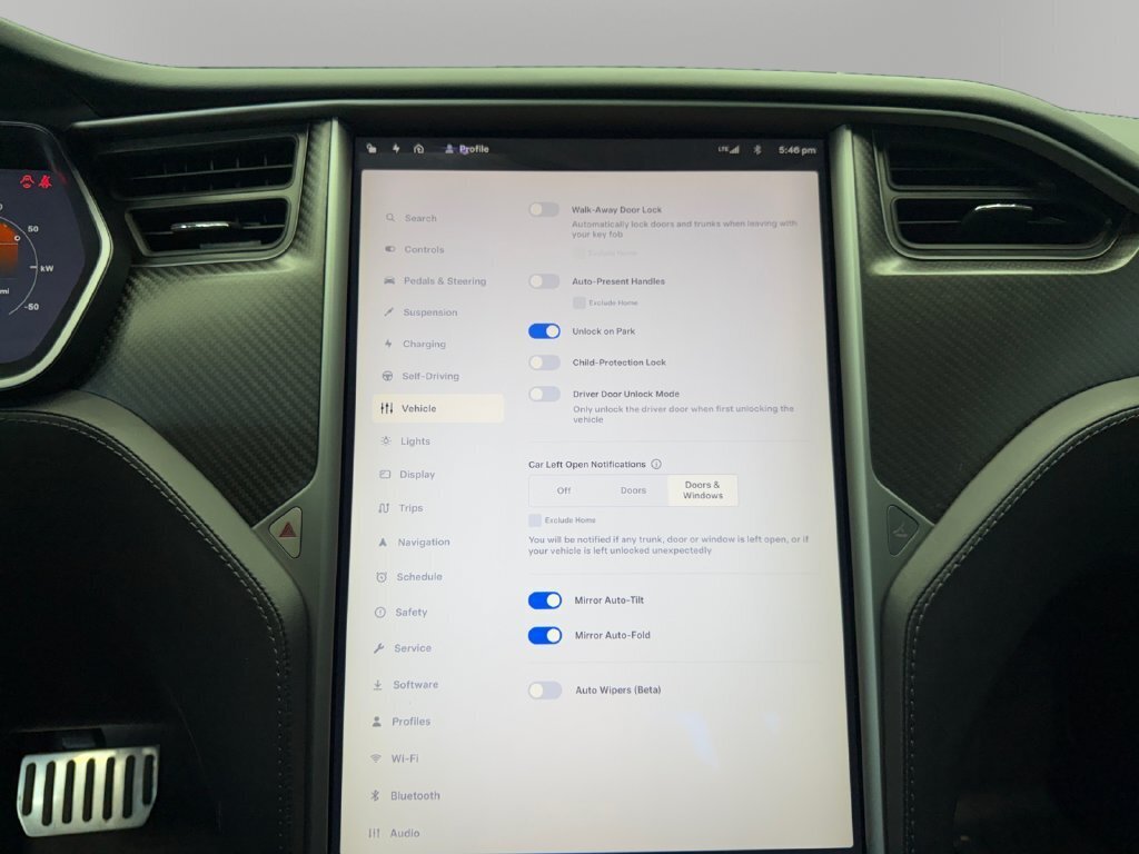 2018 Tesla Model S 75D - Photo 24 - Lennox, CA 90304