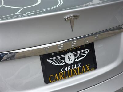 2017 Tesla Model S 75D - Photo 22 - Lennox, CA 90304