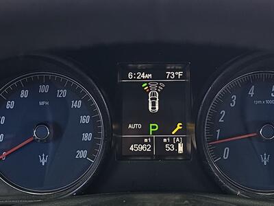 2014 Maserati GranTurismo Sport   - Photo 33 - Lennox, CA 90304