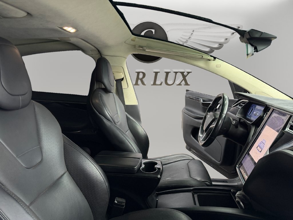 2016 Tesla Model X 90D - Photo 15 - Lennox, CA 90304