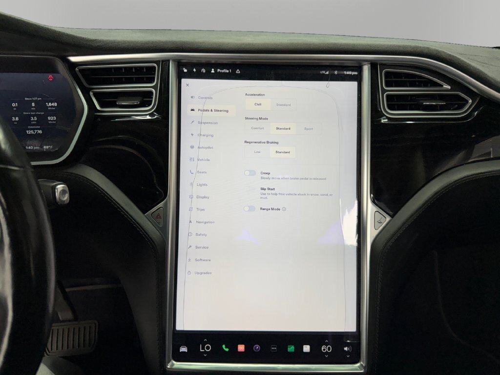 2016 Tesla Model X 90D - Photo 22 - Lennox, CA 90304