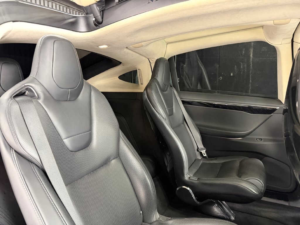 2016 Tesla Model X 90D - Photo 32 - Lennox, CA 90304