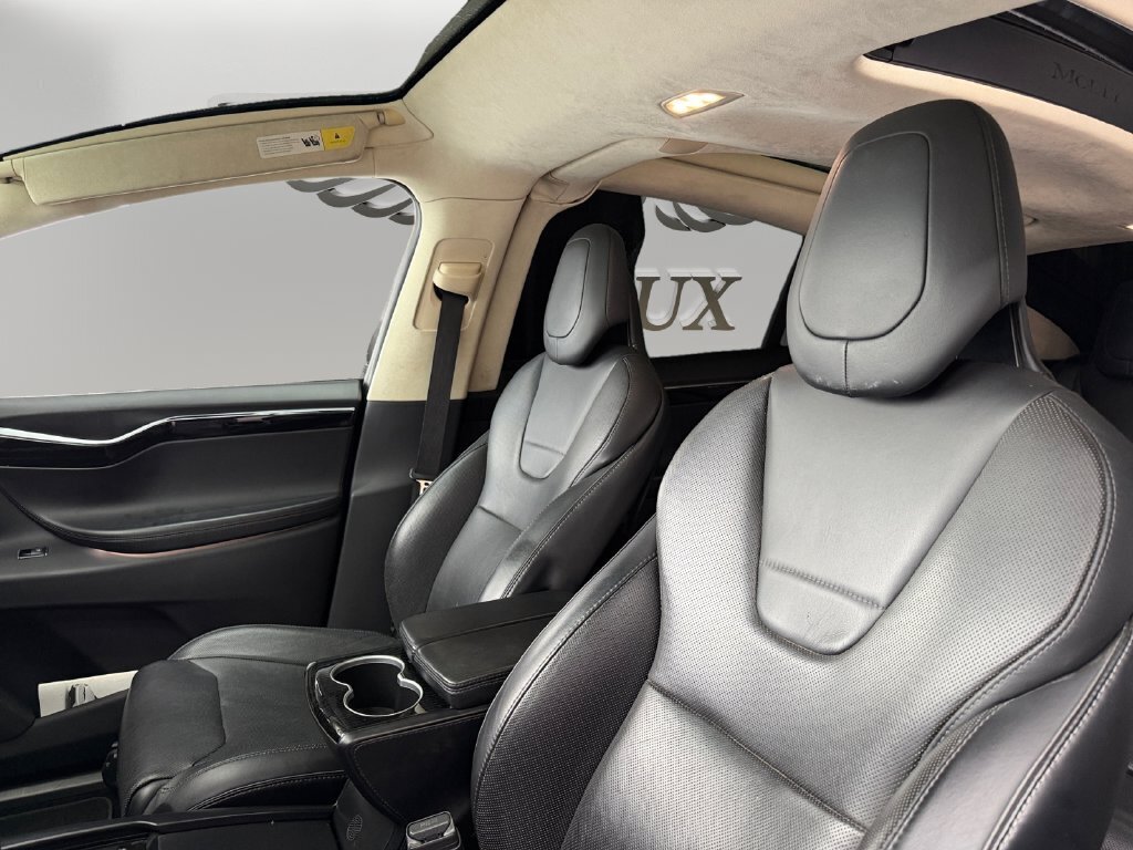 2016 Tesla Model X 90D - Photo 9 - Lennox, CA 90304