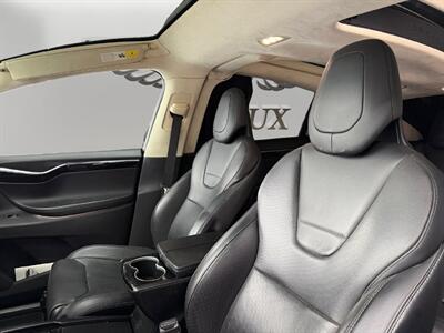 2016 Tesla Model X 90D - Photo 9 - Lennox, CA 90304