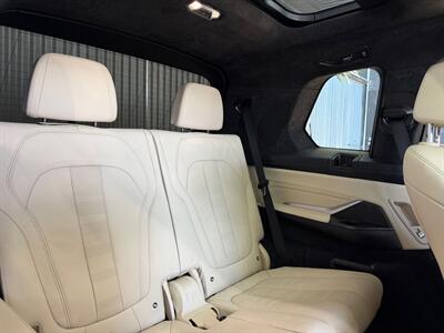 2021 BMW X7 M50i - Photo 33 - Lennox, CA 90304
