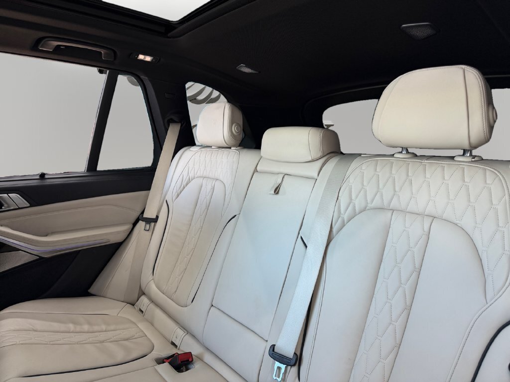 2020 BMW X5 M50i M SPORT - Photo 13 - Lennox, CA 90304