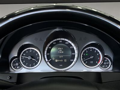 2011 Mercedes-Benz E 550   - Photo 11 - Lennox, CA 90304