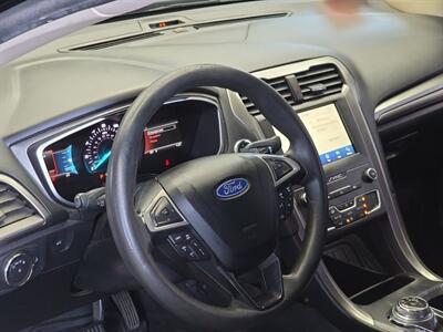 2020 Ford Fusion SE - Photo 11 - Lennox, CA 90304
