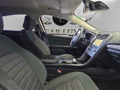 2020 Ford Fusion SE - Photo 13 - Lennox, CA 90304