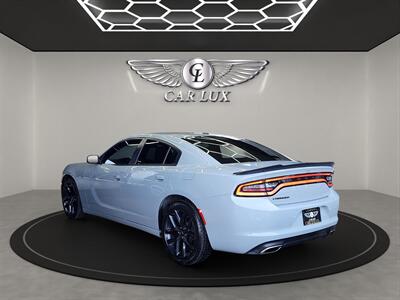 2022 Dodge Charger SXT   - Photo 5 - Lennox, CA 90304