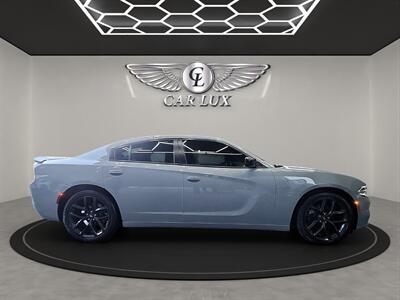 2022 Dodge Charger SXT   - Photo 8 - Lennox, CA 90304