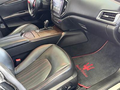2017 Maserati Ghibli   - Photo 20 - Lennox, CA 90304