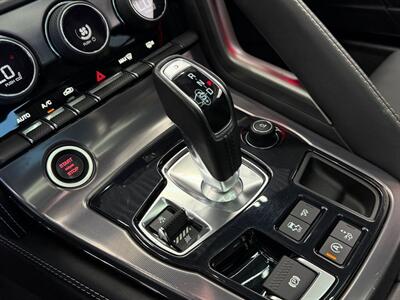 2021 Jaguar F-TYPE First Edition - Photo 20 - Lennox, CA 90304