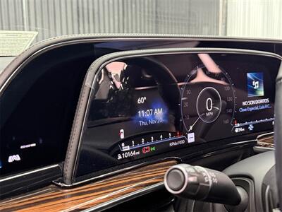 2024 Cadillac Escalade Luxury   - Photo 16 - Lennox, CA 90304