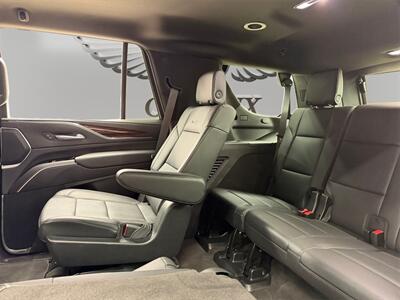 2024 Cadillac Escalade Luxury   - Photo 13 - Lennox, CA 90304