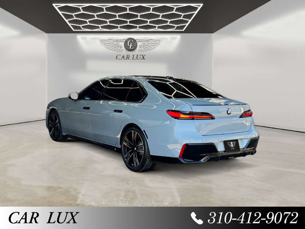2023 BMW 740i - Photo 3 - Lennox, CA 90304