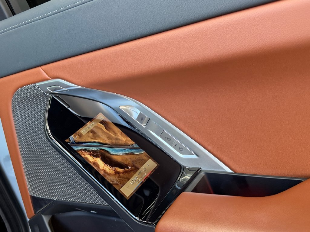2023 BMW 740i - Photo 20 - Lennox, CA 90304