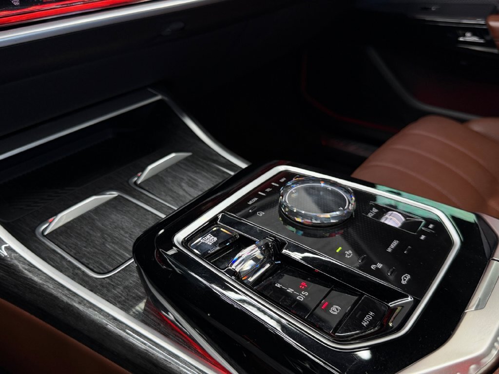 2023 BMW 740i - Photo 25 - Lennox, CA 90304