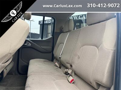 2011 Nissan Frontier SV V6   - Photo 19 - Lennox, CA 90304