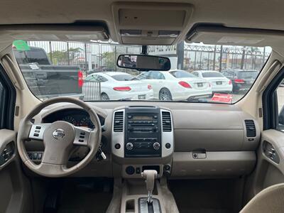 2011 Nissan Frontier SV V6   - Photo 21 - Lennox, CA 90304