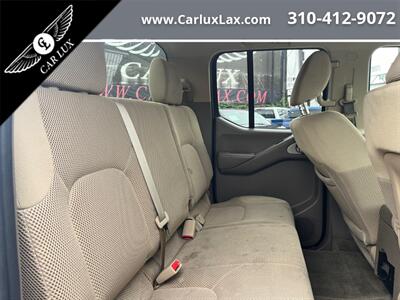 2011 Nissan Frontier SV V6   - Photo 23 - Lennox, CA 90304