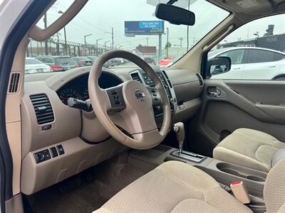 2011 Nissan Frontier SV V6   - Photo 15 - Lennox, CA 90304