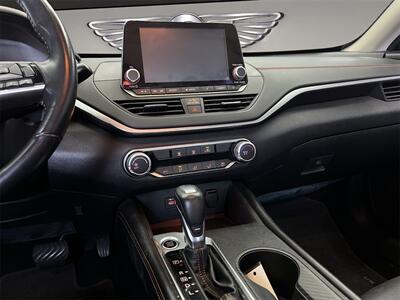 2021 Nissan Altima 2.5 SR   - Photo 14 - Lennox, CA 90304