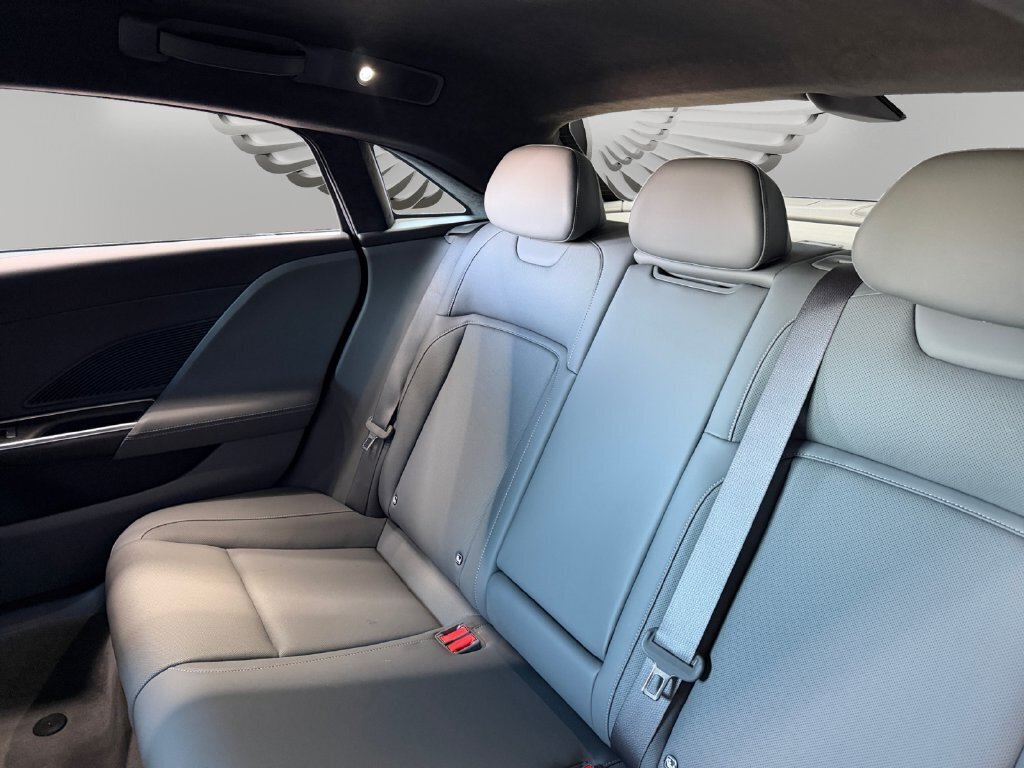 2023 Lucid Air Pure - Photo 13 - Lennox, CA 90304
