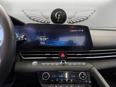 2024 Hyundai ELANTRA SEL   - Photo 21 - Lennox, CA 90304