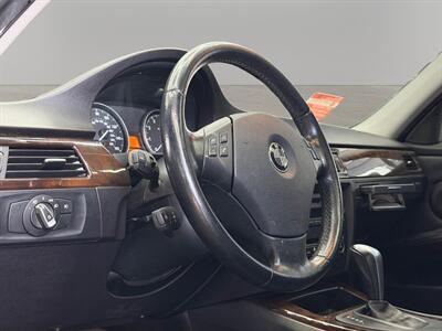 2011 BMW 328i - Photo 16 - Lennox, CA 90304