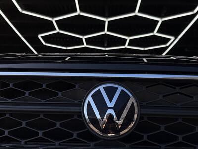 2024 Volkswagen Taos 1.5T S   - Photo 30 - Lennox, CA 90304