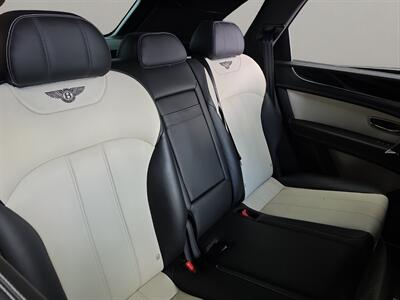 2018 Bentley Bentayga W12   - Photo 17 - Lennox, CA 90304
