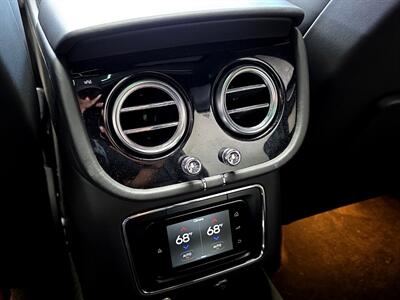 2018 Bentley Bentayga W12   - Photo 21 - Lennox, CA 90304