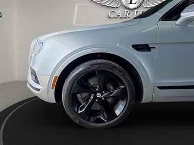 2018 Bentley Bentayga W12   - Photo 33 - Lennox, CA 90304