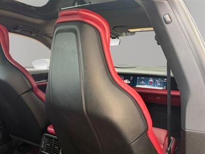 2020 Porsche Taycan 4S   - Photo 18 - Lennox, CA 90304