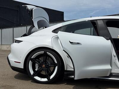 2020 Porsche Taycan 4S   - Photo 40 - Lennox, CA 90304