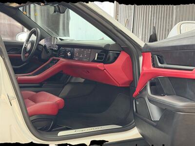2020 Porsche Taycan 4S   - Photo 34 - Lennox, CA 90304