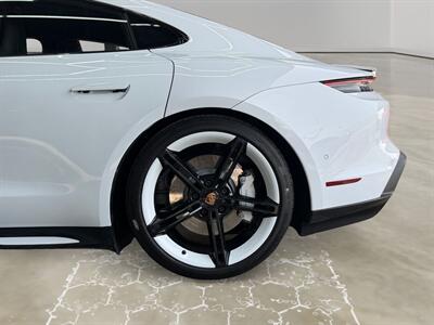 2020 Porsche Taycan 4S   - Photo 14 - Lennox, CA 90304