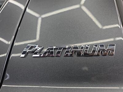 2013 Toyota Tundra Platinum CrewMax   - Photo 27 - Lennox, CA 90304